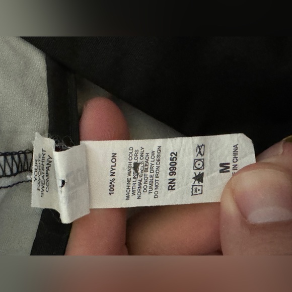 Independent Men’s Button-Down Wind Breaker (MEDIUM) - Picture 5 of 5